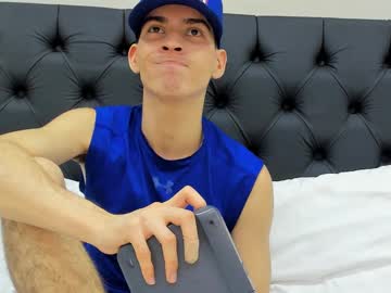 Ryan_Clint Chaturbate stream image from December 18, 2024