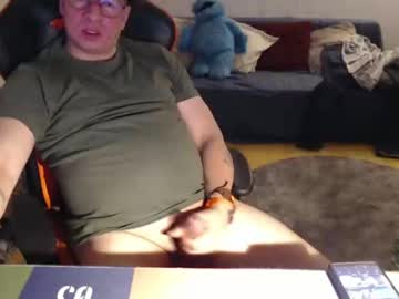 Simonsexhott Chaturbate stream image from December 18, 2024