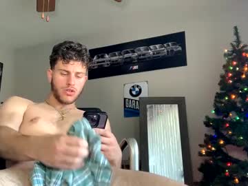 Wentbrokeonstrippers Chaturbate stream image from December 18, 2024