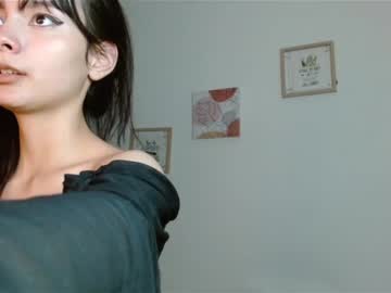 Annie_Rosse16 Chaturbate stream image from December 18, 2024