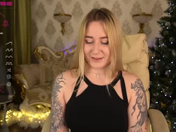 Arolinanight Chaturbate stream image from December 18, 2024