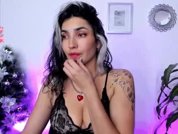 Bella_Thorne3 Chaturbate stream image from December 18, 2024