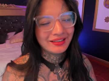 Franchescarouse Chaturbate stream image from December 18, 2024