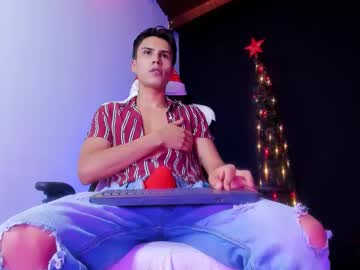 Jeyden_Camilo Chaturbate stream image from December 18, 2024