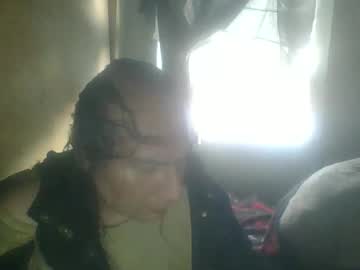 Linseyyy Chaturbate stream image from December 18, 2024