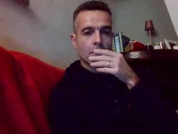 Simmeturbate Chaturbate stream image from December 18, 2024