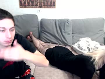 Bonniexxxclyde890154 Chaturbate stream image from December 18, 2024