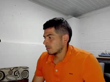 Himoreno97 Chaturbate stream image from December 18, 2024