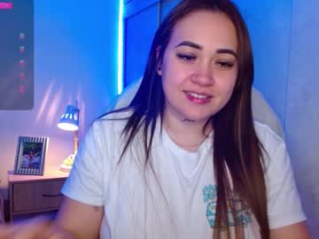 M33li Chaturbate stream image from December 18, 2024