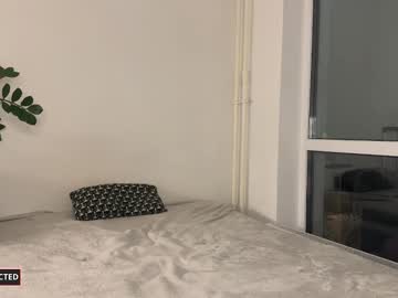 Nura_Foxx Chaturbate stream image from December 18, 2024