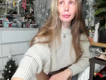 Rora_ Chaturbate stream image from December 18, 2024