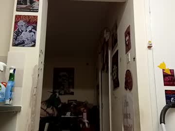 Sexyemoprincess stream image from December 18, 2024