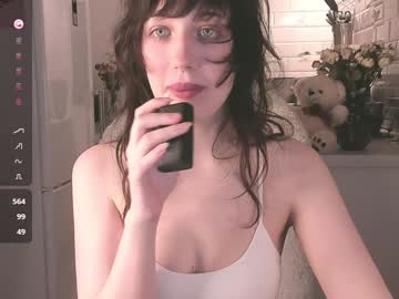 Sheeny_Shy Chaturbate stream image from December 18, 2024