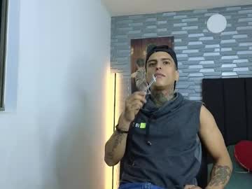 Vicctorzc Chaturbate stream image from December 18, 2024