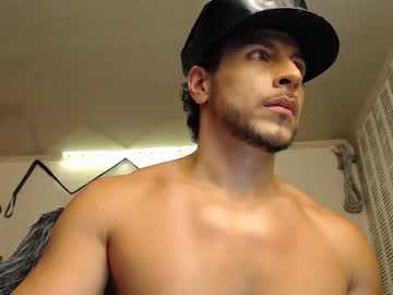Bayron_Fiit Chaturbate stream image from December 19, 2024