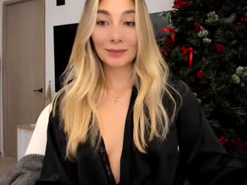 Emyconneer Chaturbate stream image from December 19, 2024