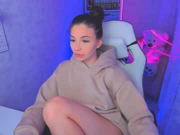 Estercollins Chaturbate stream image from December 19, 2024