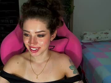 Eveonly Chaturbate stream image from December 19, 2024