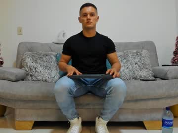 Julian_Wallace Chaturbate stream image from December 19, 2024