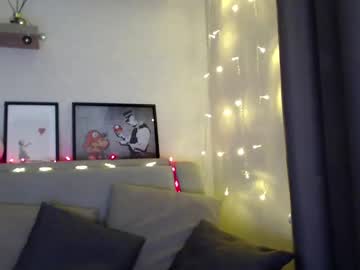 Kessiecage Chaturbate stream image from December 19, 2024