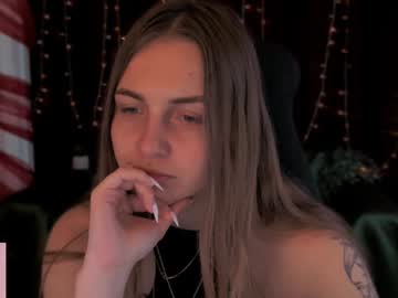 Marta_Sinnabon Chaturbate stream image from December 19, 2024