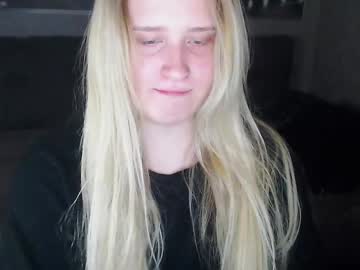 Mindiys Chaturbate stream image from December 19, 2024