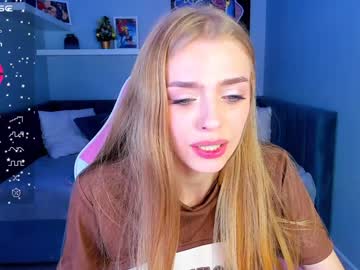 Sayl0r_Moon Chaturbate stream image from December 19, 2024