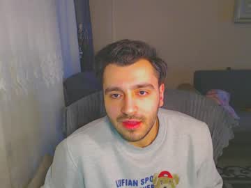 2handsomeman Chaturbate stream image from December 19, 2024