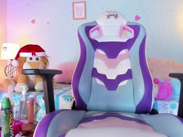 Honey_Fox01 Chaturbate stream image from December 19, 2024