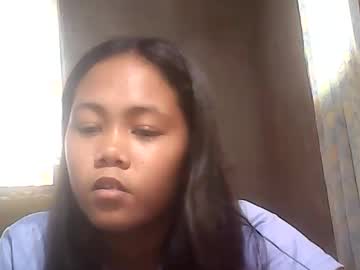 Inn0cent_Kiarah Chaturbate stream image from December 19, 2024