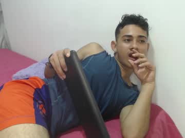 Mykee__ Chaturbate stream image from December 19, 2024