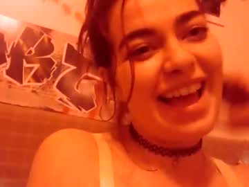 Whorla97 Chaturbate stream image from December 19, 2024