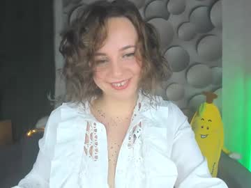Cutesmile_Sharon Chaturbate stream image from December 19, 2024