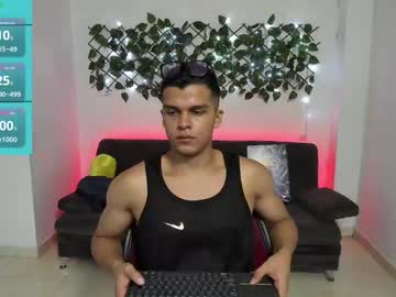 Dwayne_Brown Chaturbate stream image from December 19, 2024