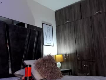 Holly_29_M Chaturbate stream image from December 19, 2024