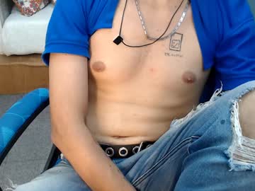 Kristof_Mills Chaturbate stream image from December 19, 2024