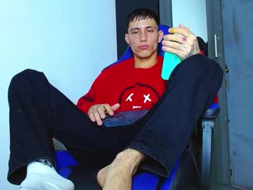 Skinny_Marked Chaturbate stream image from December 19, 2024