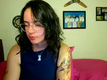 Violet_Kitty_2 Chaturbate stream image from December 19, 2024