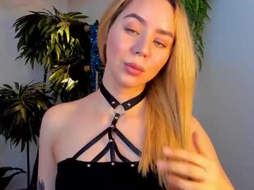 Zxcvb20_ Chaturbate stream image from December 19, 2024
