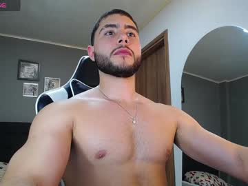 Bryan_Oficials Chaturbate stream image from December 19, 2024