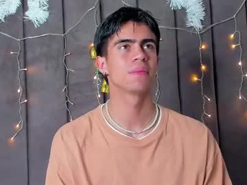 Codypipper Chaturbate stream image from December 19, 2024