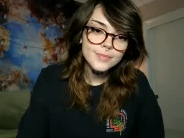 Faerienugs Chaturbate stream image from December 19, 2024