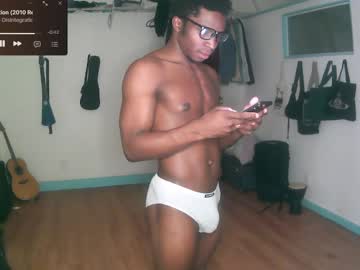 Fathabackwoods Chaturbate stream image from December 19, 2024