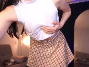 Averyarty Chaturbate stream image from December 19, 2024