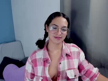 Bellabeth_ Chaturbate stream image from December 19, 2024
