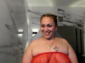 Canndy_Evanns Chaturbate stream image from December 19, 2024