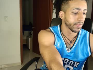 Kaurilop Chaturbate stream image from December 19, 2024