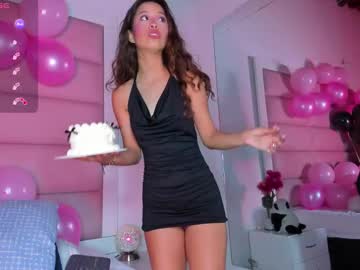 Littlee_Emma_ Chaturbate stream image from December 19, 2024