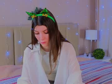 Lucettagibbard Chaturbate stream image from December 19, 2024