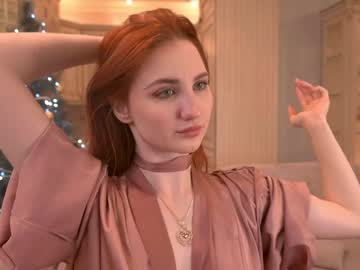 Lynnalltop Chaturbate stream image from December 19, 2024